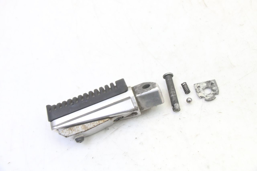 photo de PEDANA POSTERIORE DESTRA YAMAHA XJ6 ABS 600 (2008 - 2016) - Zoom sullo stato d'uso