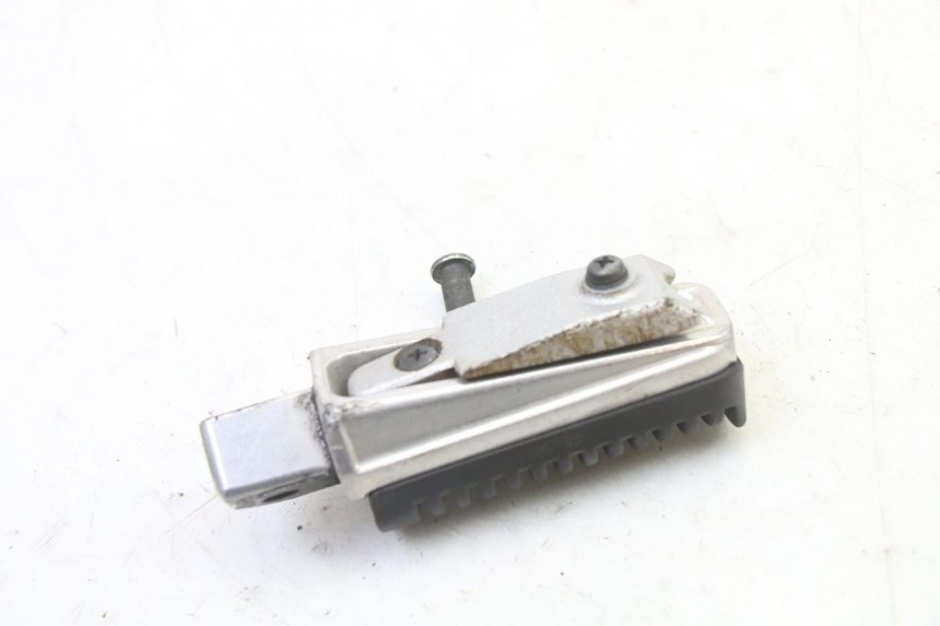 photo de PEDANA POSTERIORE DESTRA YAMAHA XJ6 ABS 600 (2008 - 2016) - Primo piano tecnico