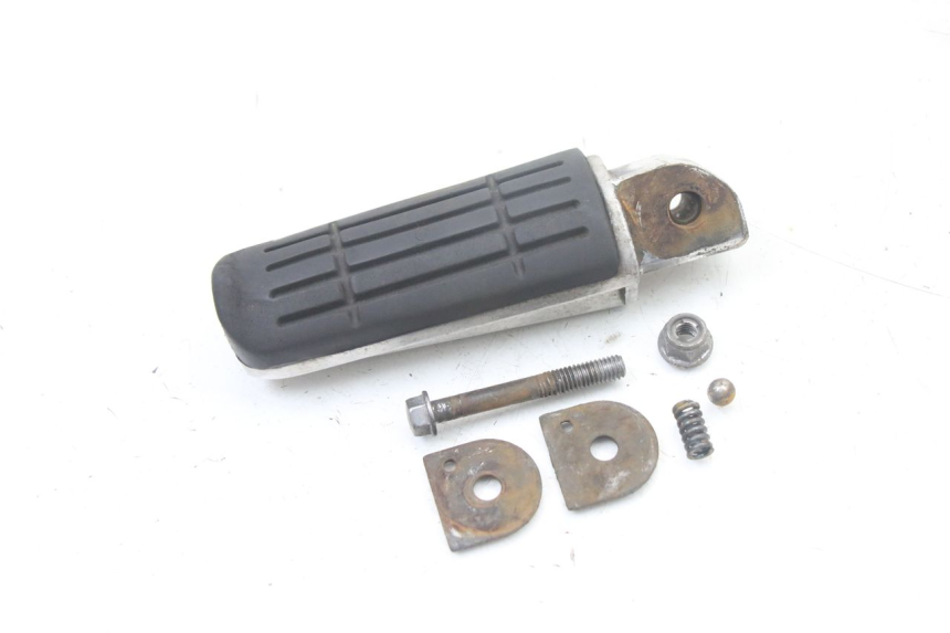 photo de PEDANA POSTERIORE DESTRA YAMAHA FZS FAZER 600 (2001 - 2003) - Vista principale