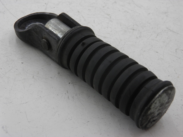 photo de Poggiapiedi posteriore destro YAMAHA SR 125 (1982 - 2003) - Vista principale