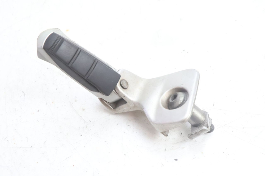 photo de PEDANA POSTERIORE SINISTRA BMW C1 125 (2000 - 2003) - Dettaglio del componente