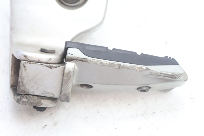photo de PEDANA POSTERIORE SINISTRA BMW C1 125 (2000 - 2003) - Primo piano tecnico