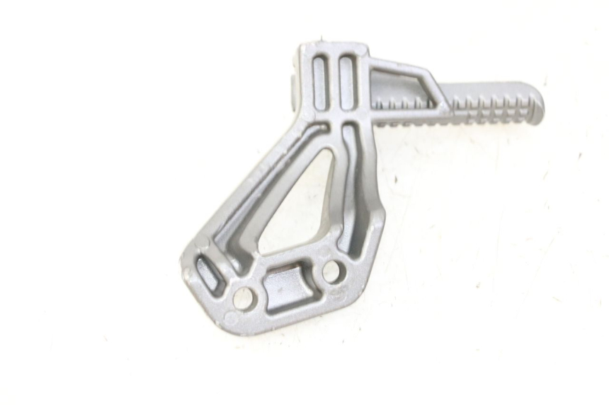 photo de PEDANA POSTERIORE SINISTRA ORCAL CAVARO 4T 50 (2019 - 2023) - Dettaglio del componente