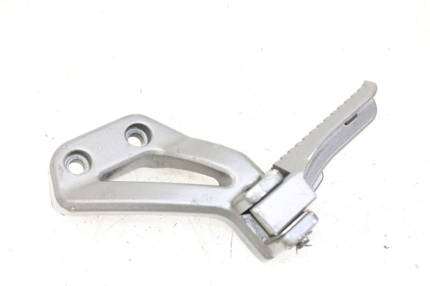 photo de PEDANA POSTERIORE SINISTRA ORCAL CAVARO 4T 50 (2019 - 2023) - Primo piano tecnico