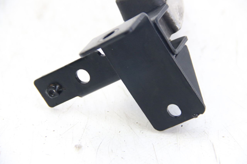 photo de PIANTAFERRO POSTERIORE SINISTRO PEUGEOT CITYSTAR AIR 125 (2014 - 2017) - Zoom sullo stato d'uso