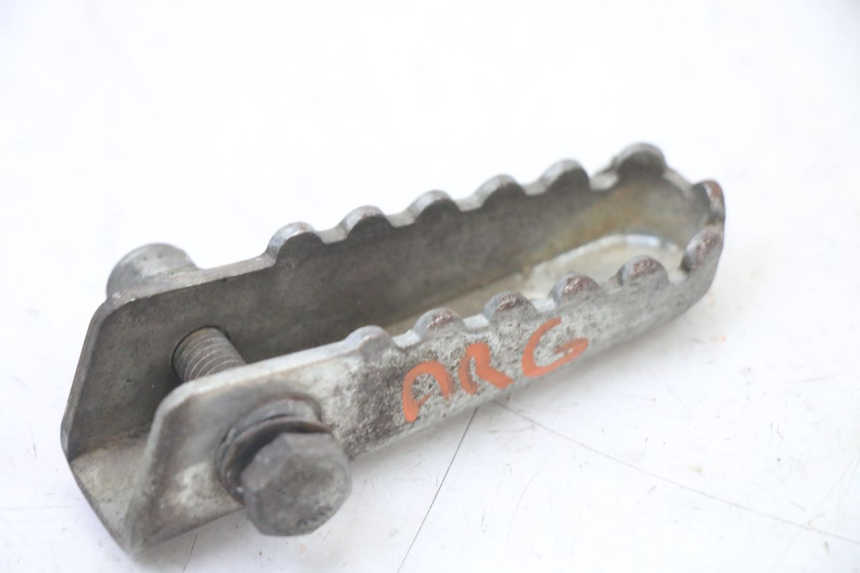 photo de PEDANA POSTERIORE SINISTRA DERBI SENDA R X-TREME 50 (2006 - 2010) - Zoom sullo stato d'uso