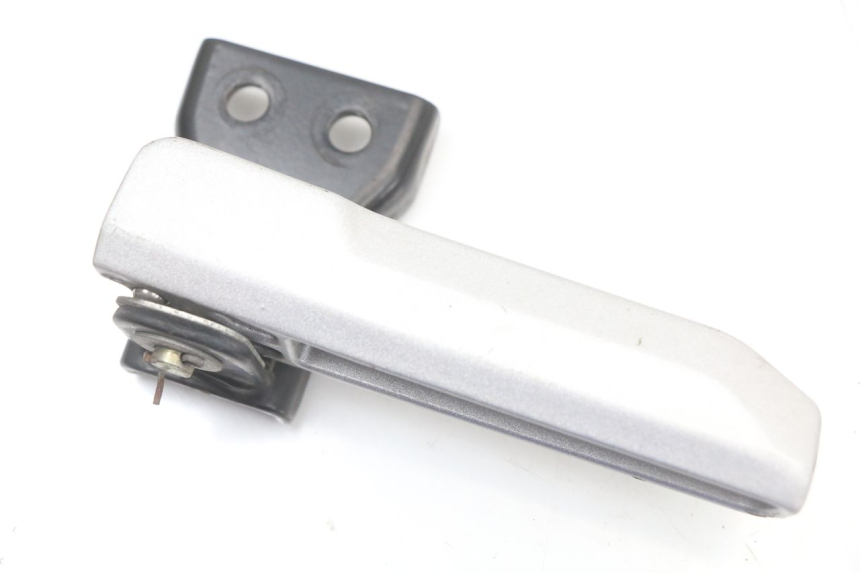 photo de PEDANA POSTERIORE SINISTRA LONGJIA EASY MAX 125 (2020 - 2024) - Primo piano tecnico