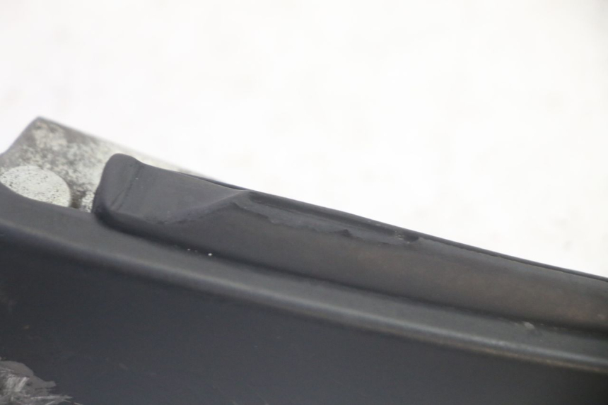 photo de PEDANA POSTERIORE SINISTRA PIAGGIO FLY 4T 50 (2013 - 2017) - Altra angolazione