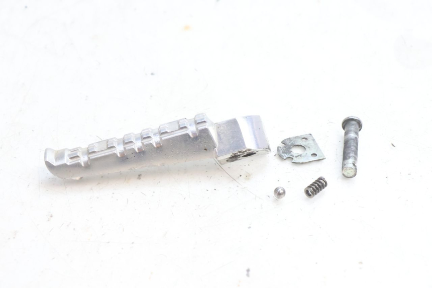 photo de PEDANA POSTERIORE SINISTRA YAMAHA FZ8 800 (2010 - 2016) - Dettaglio del componente