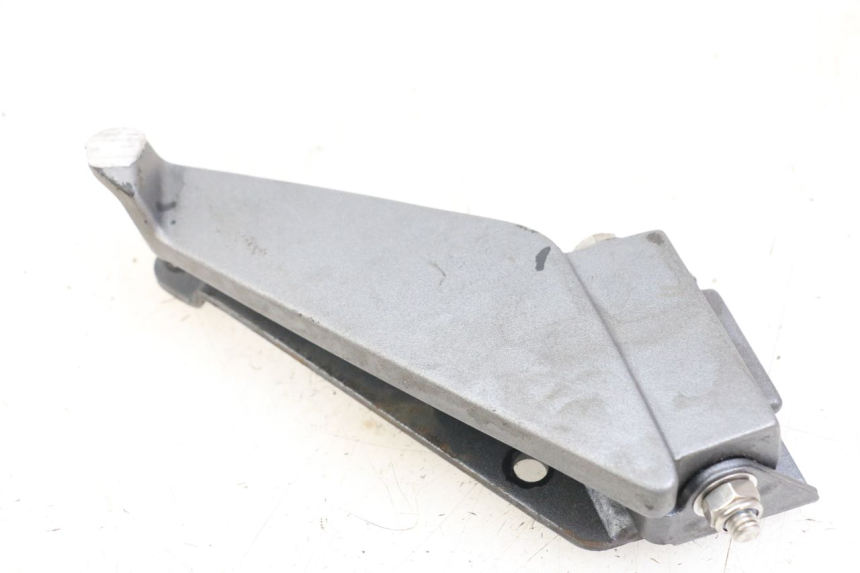 photo de PEDANA POSTERIORE SINISTRA PEUGEOT GEOPOLIS RS 125 (2007 - 2009) - Zoom sullo stato d'uso