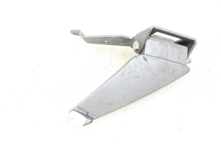 photo de PEDANA POSTERIORE SINISTRA PEUGEOT GEOPOLIS RS 125 (2007 - 2009) - Altra angolazione