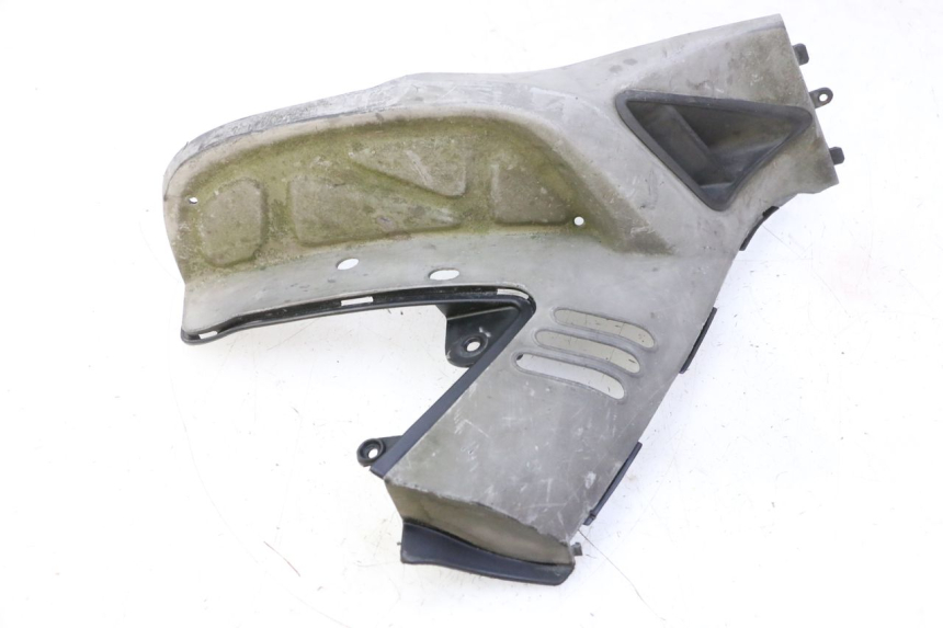 photo de Pedana posteriore sinistra KYMCO GRAND DINK 125 (2008 - 2014) - Dettagli dei punti di fissaggio