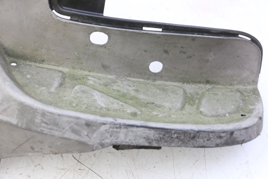 photo de Pedana posteriore sinistra KYMCO GRAND DINK 125 (2008 - 2014) - Stato della superficie e materiale