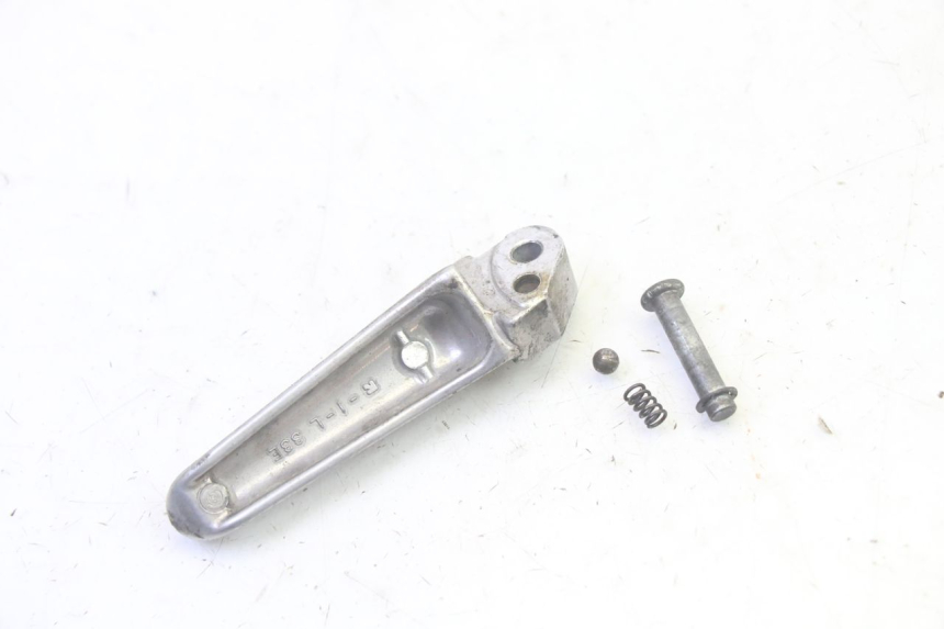 photo de PEDANA POSTERIORE SINISTRA SUZUKI GSF N BANDIT 600 (1996 - 1999) - Zoom sullo stato d'uso