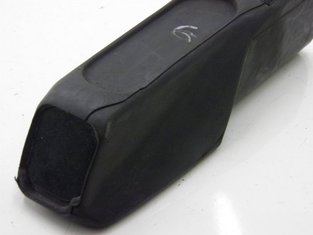 photo de Pedana posteriore sinistra HONDA FES S-WING SWING 125 (2007 - 2015) - Dettaglio del componente