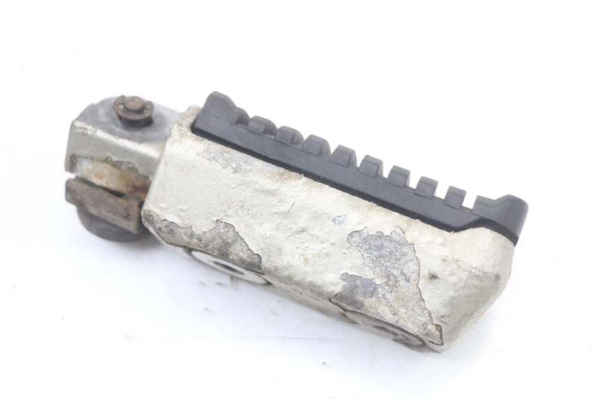 photo de PEDANA POSTERIORE SINISTRA KAWASAKI GTR 1000 (1994 - 2004) - Zoom sullo stato d'uso