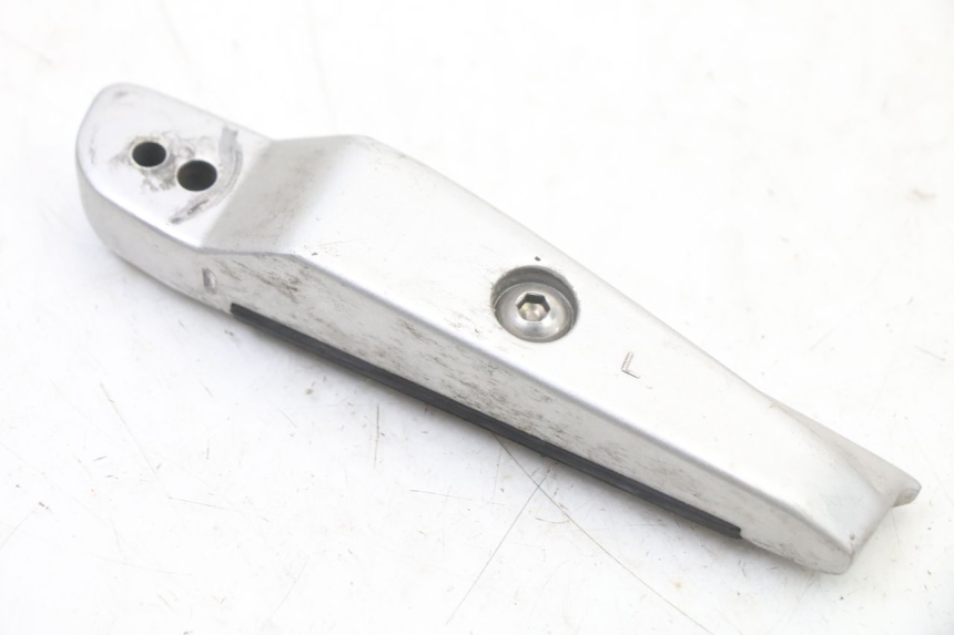 photo de PEDANA POSTERIORE SINISTRA KYMCO XCITING 500 (2007 - 2010) - Primo piano tecnico