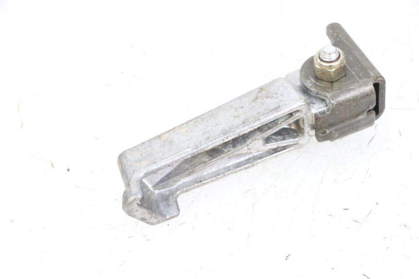 photo de Pedana posteriore sinistra PEUGEOT LUDIX 50 (2005 - 2007) - Dettagli dei punti di fissaggio