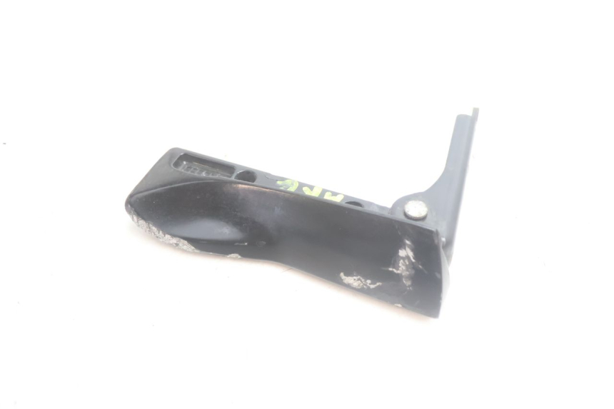 photo de PEDANA POSTERIORE SINISTRA PIAGGIO MP3 HPE 530 (2022 - 2026) - Vista principale
