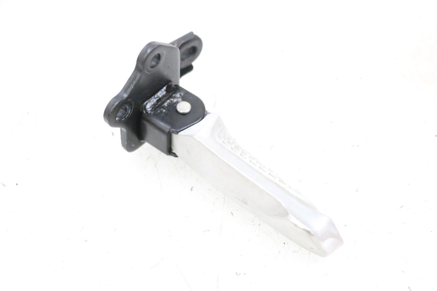 photo de PEDANA POSTERIORE SINISTRA YAMAHA NEO'S CORE 1 (2022 - 2026) - Primo piano tecnico