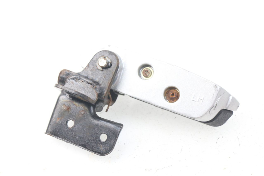 photo de Pedana posteriore sinistra DAELIM S3 125 (2010 - 2017) - Altra angolazione