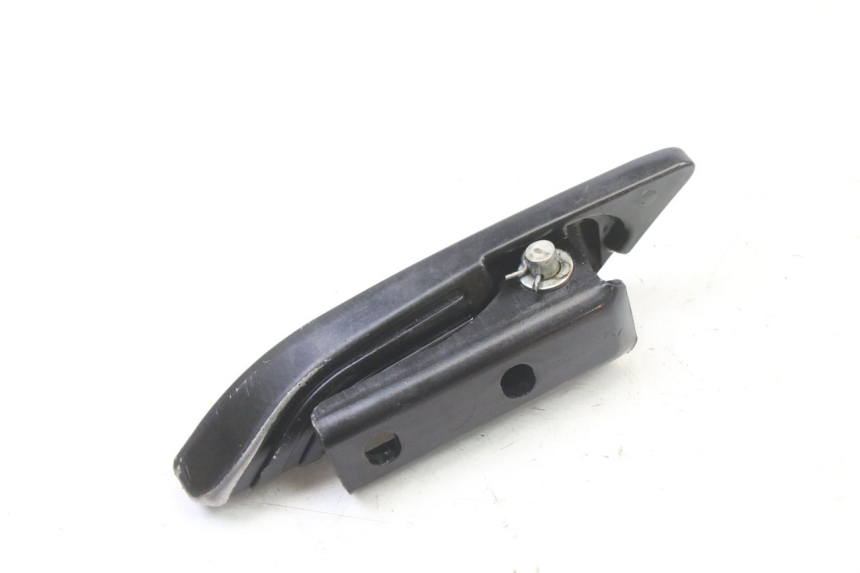 photo de PEDANA POSTERIORE SINISTRA APRILIA SR 2T 50 (2018 - 2022) - Primo piano tecnico