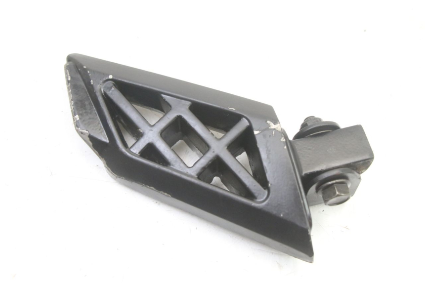 photo de PEDANA POSTERIORE SINISTRA PEUGEOT STREETZONE I 2T 50 (2018 - 2020) - Altra angolazione