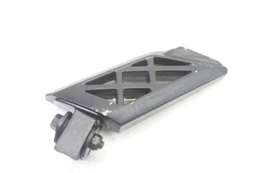 photo de PEDANA POSTERIORE SINISTRA PEUGEOT STREETZONE I 2T 50 (2018 - 2020) - Primo piano tecnico