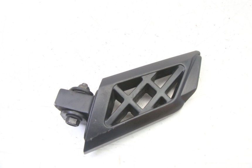 photo de PEDANA POSTERIORE SINISTRA PEUGEOT STREETZONE I NAKED 2T 50 (2018 - 2020) - Primo piano tecnico