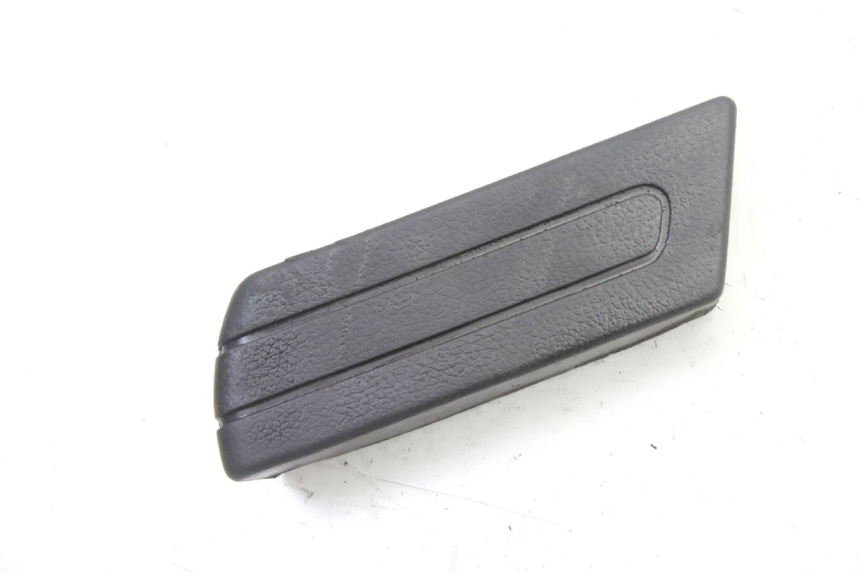 photo de PEDANA POSTERIORE SINISTRA PIAGGIO SUPER LX 125 (2000 - 2003) - Vista principale