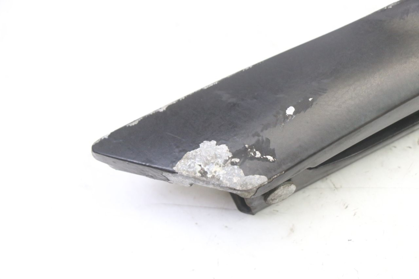 photo de PEDANA POSTERIORE SINISTRA APRILIA SXR 50 (2021 - 2023) - Primo piano tecnico