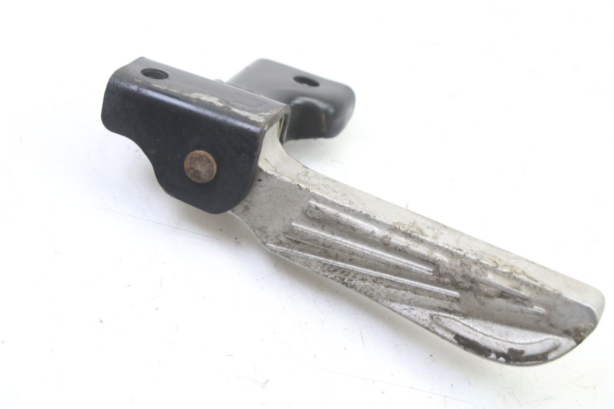 photo de PEDANA POSTERIORE SINISTRA PEUGEOT TWEET 4T 50 (2014 - 2019) - Dettaglio del componente