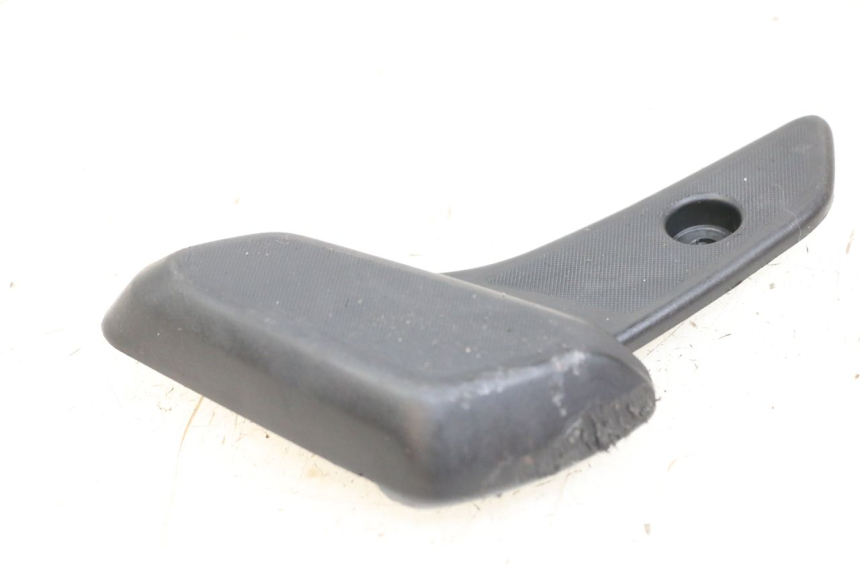 photo de PEDANA POSTERIORE SINISTRA PIAGGIO VESPA PRIMAVERA 4T 50 (2021 - 2024) - Vista principale