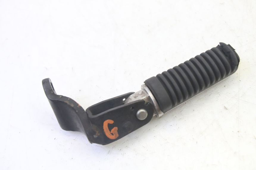 photo de PEDANA POSTERIORE SINISTRA YAMAHA X-MAX XMAX 250 (2006 - 2009) - Altra angolazione