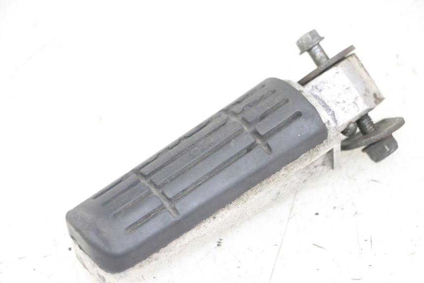 photo de PEDANA POSTERIORE SINISTRA YAMAHA FZS FAZER 600 (2001 - 2003) - Vista principale