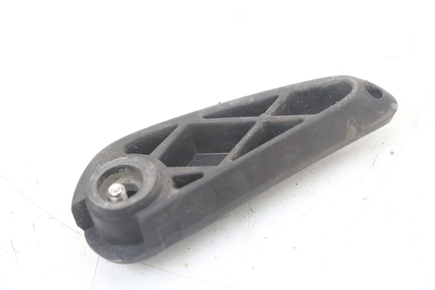 photo de PEDANA POSTERIORE SINISTRA YAMAHA NEOS NEO'S 4T 50 (2008 - 2016) - Primo piano tecnico