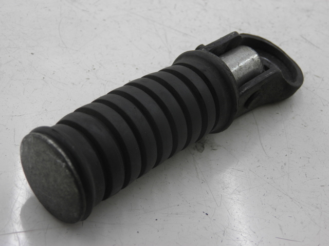 photo de Pedana posteriore sinistra YAMAHA SR 125 (1982 - 2003) - Vista principale