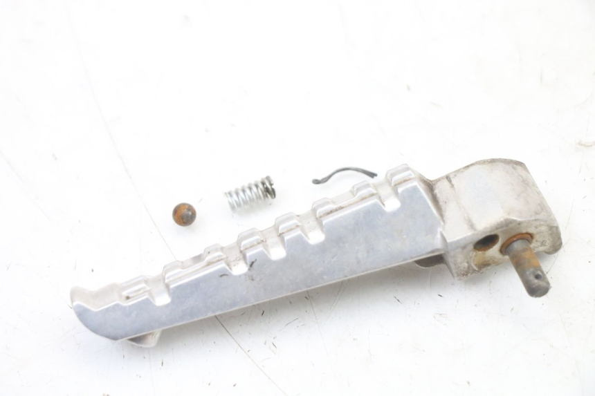 photo de PEDANA POSTERIORE SINISTRA YAMAHA X-MAX XMAX ABS 250 (2010 - 2014) - Dettaglio del componente