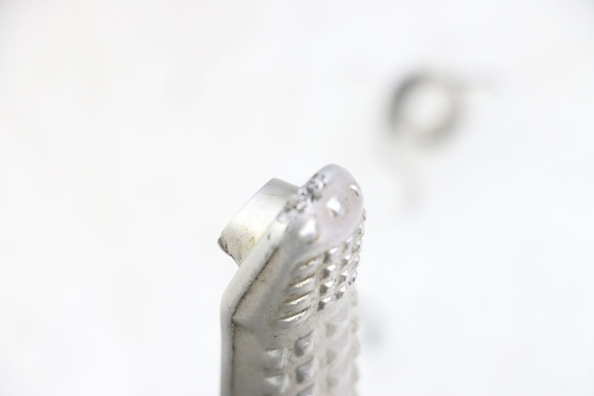 photo de PEDANA ANTERIORE DESTRA BMW S RR ABS S1000RR 1000 (2015 - 2018) - Dettaglio del componente