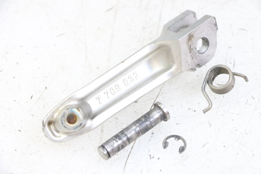 photo de PEDANA ANTERIORE DESTRA BMW S RR ABS S1000RR 1000 (2015 - 2018) - Primo piano tecnico