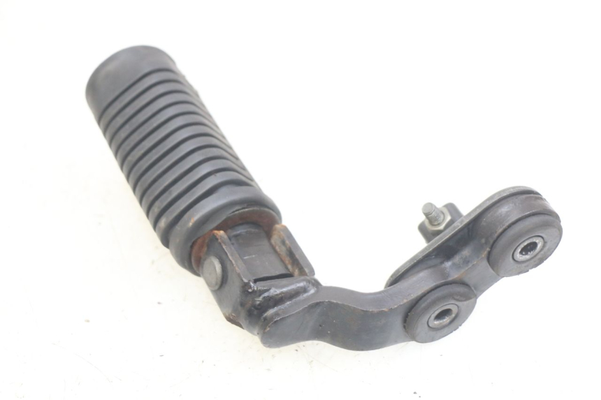 photo de CALE PIED ANTERIORE DESTRO HONDA CM 125 (1983 - 2003) - Primo piano tecnico