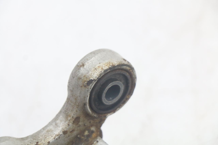 photo de CALE PIED ANTERIORE DESTRO YAMAHA FJ 3CX 1200 (1986 - 1996) - Zoom sullo stato d'uso