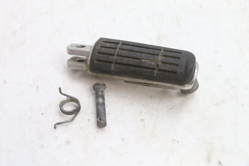 photo de PEDANA ANTERIORE DESTRA YAMAHA FJR 1300 (2001 - 2005) - Vista principale