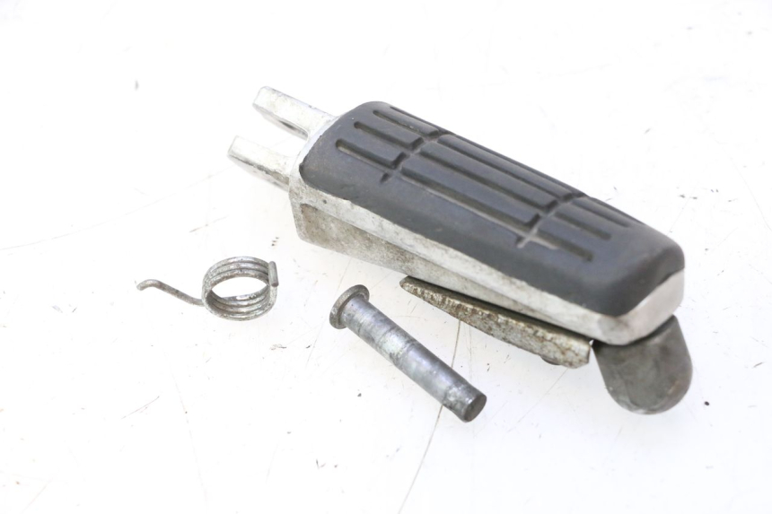photo de PEDANA ANTERIORE DESTRA YAMAHA FJR 1300 (2001 - 2005) - Dettaglio del componente