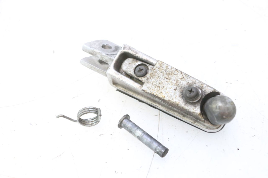 photo de PEDANA ANTERIORE DESTRA YAMAHA FJR 1300 (2001 - 2005) - Primo piano tecnico