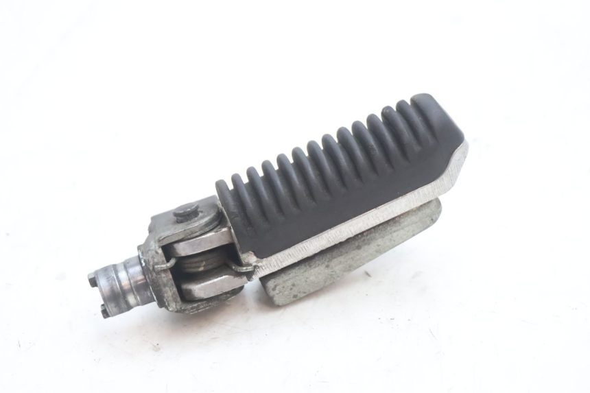 photo de PEDANA ANTERIORE DESTRA SUZUKI GSF N BANDIT 1200 (2001 - 2005) - Vista principale