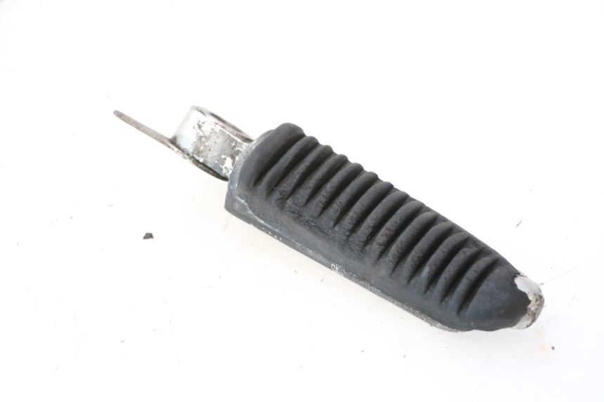 photo de PEDANA ANTERIORE DESTRA SUZUKI GSX F GSXF 750 (1988 - 1998) - Altra angolazione