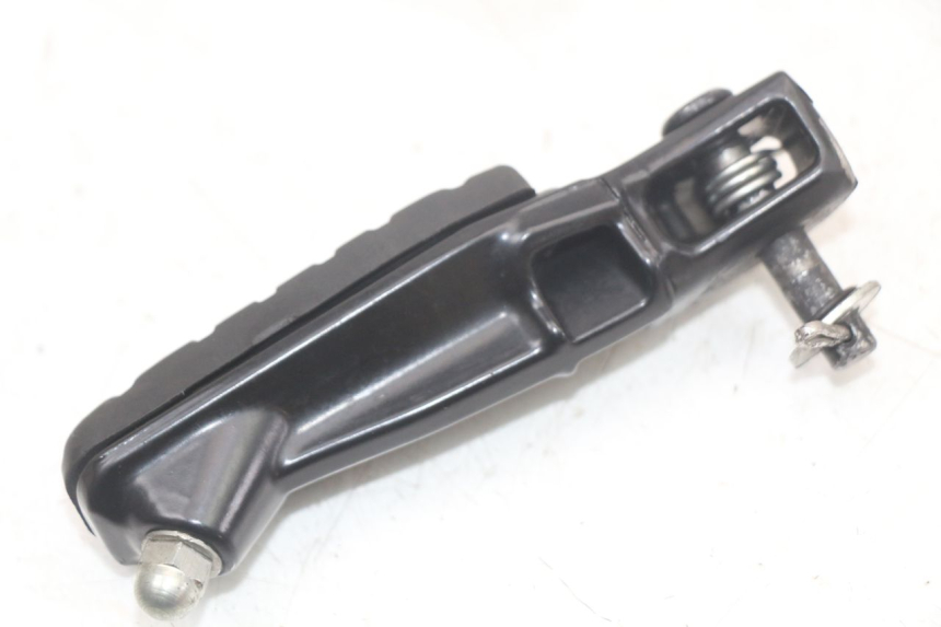 photo de PEDANA ANTERIORE DESTRA HUSQVARNA SVARTPILEN 401 (2018 - 2023) - Zoom sullo stato d'uso