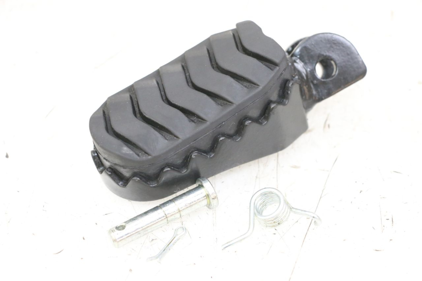 photo de PEDANA ANTERIORE DESTRA ROYAL ENFIELD SCRAM 411 (2022 - 2024) - Vista principale