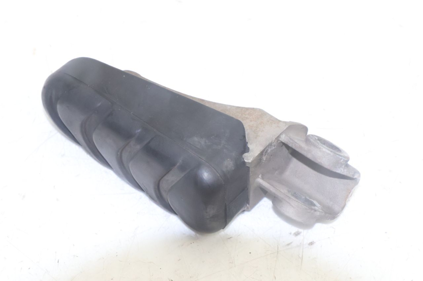 photo de PEDANA ANTERIORE DESTRA MZ RT 125 (2000 - 2008) - Zoom sullo stato d'uso